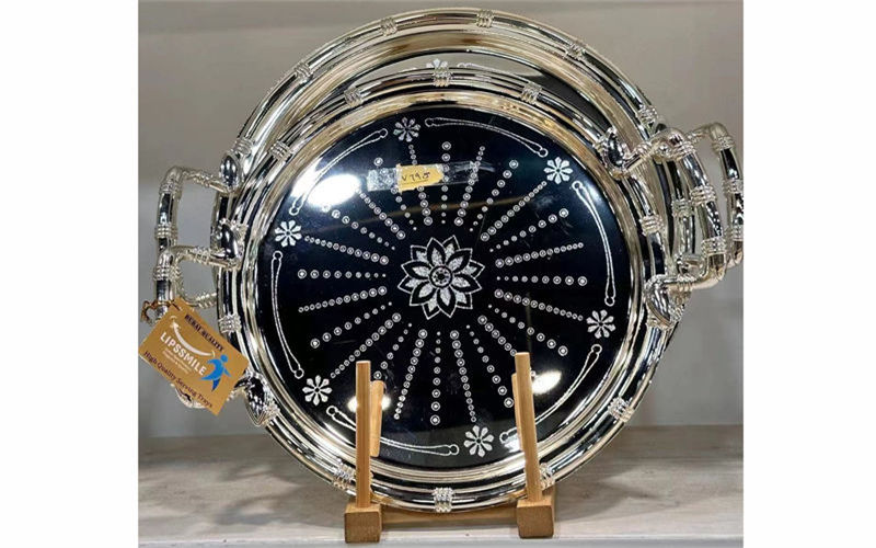 ��������